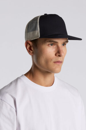 Stock Contrast Trucker