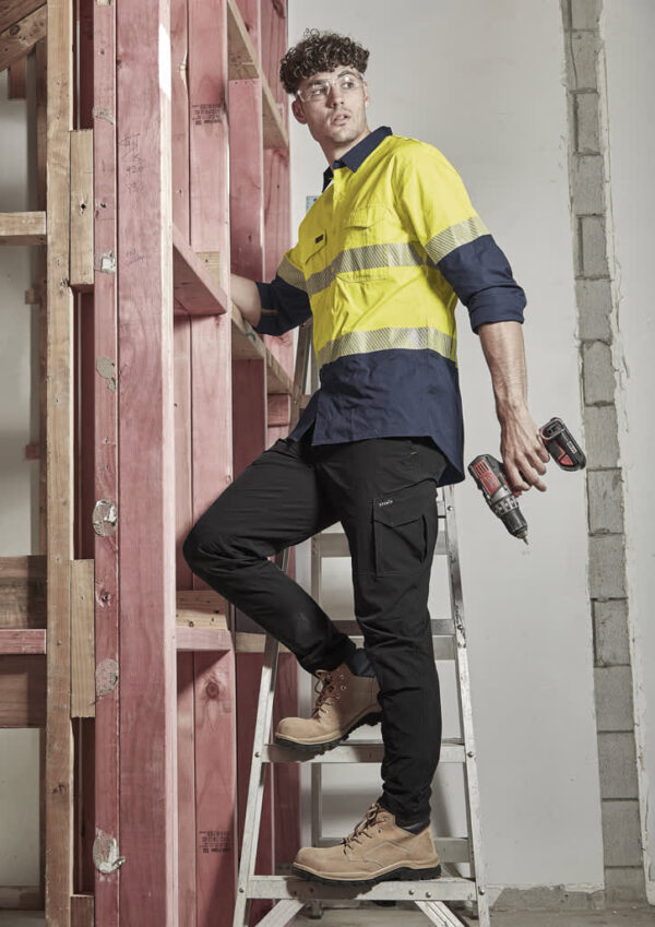 Mens Lightweight Outdoor Pant - Image 23